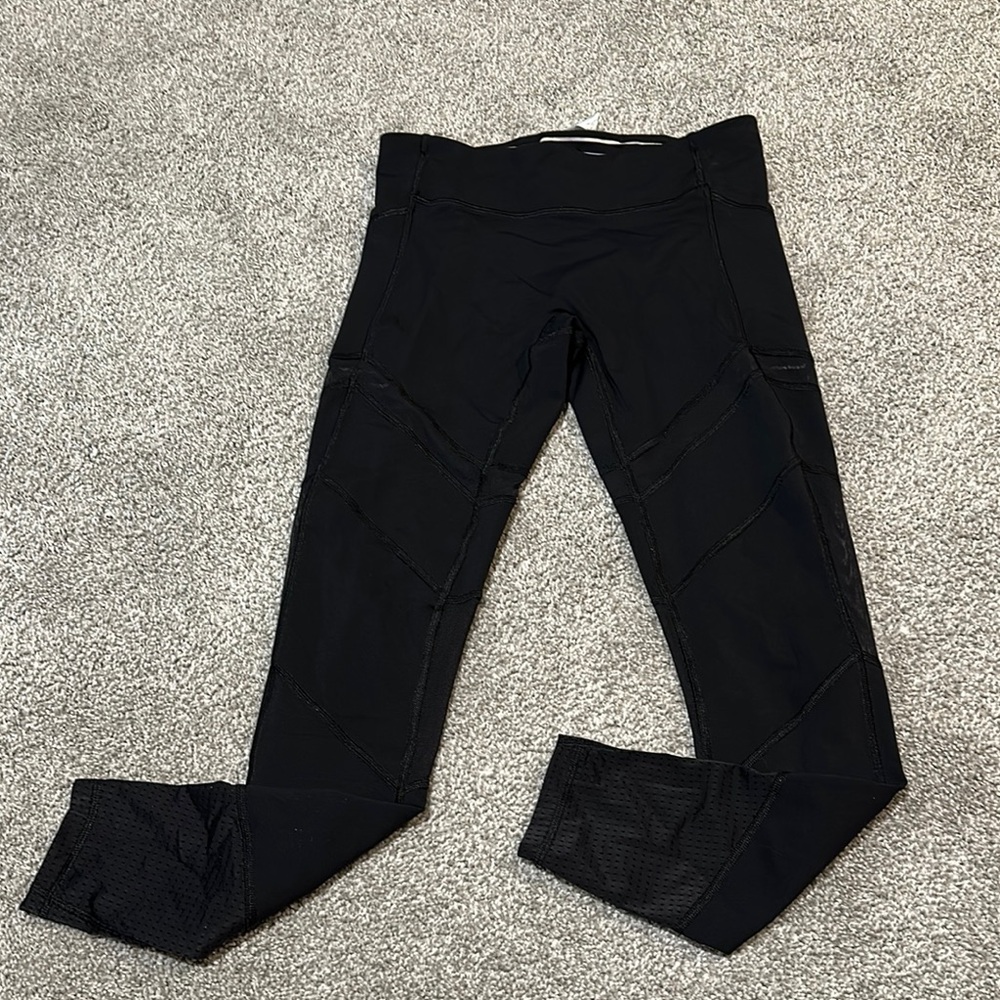 Ivivva by Lululemon black‎ leggings with mesh and cutouts girls size 12